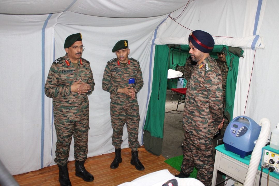 Lt Gen CG Muralidharan and Other Officers