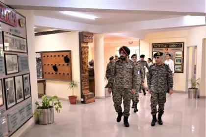 Lt Gen Manjinder Singh Reviewing