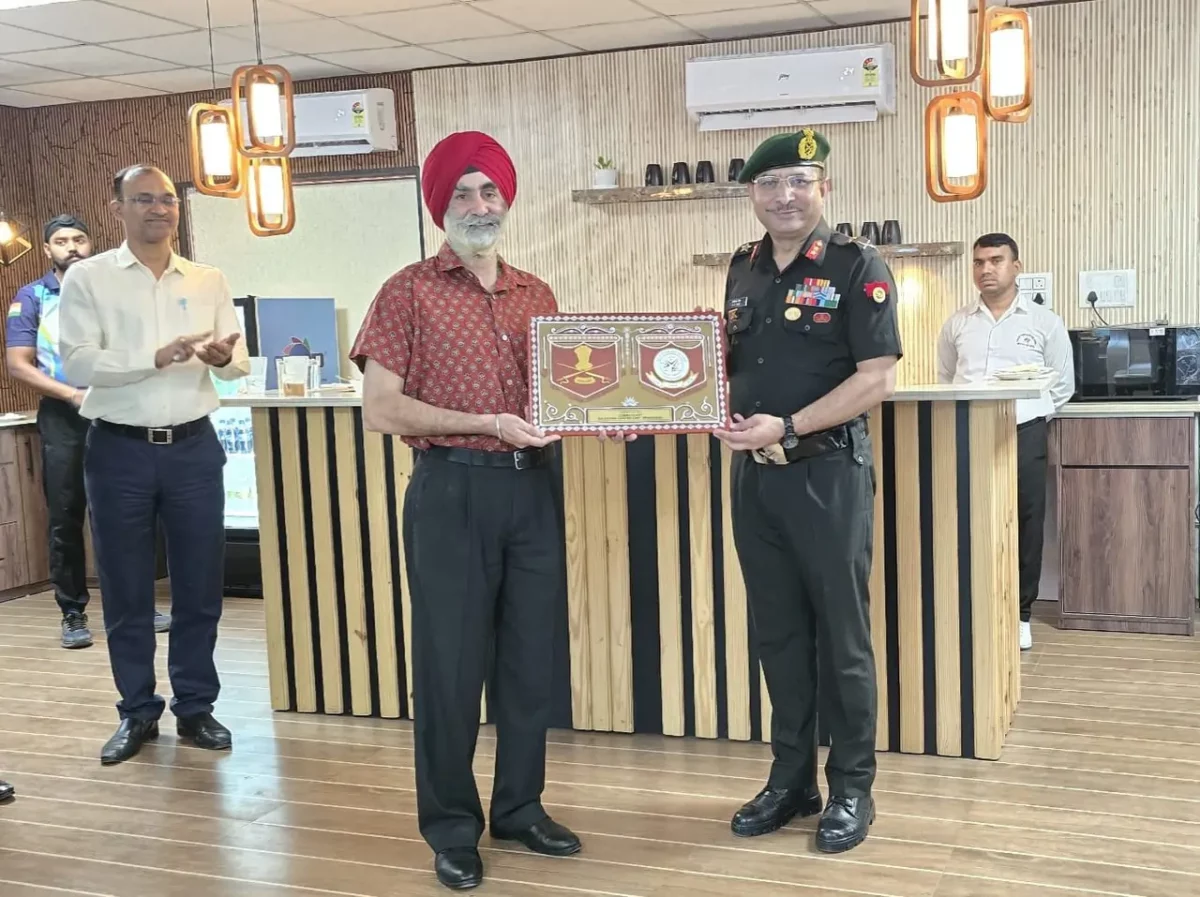 Lt Gen NS Sarna Getting Memento