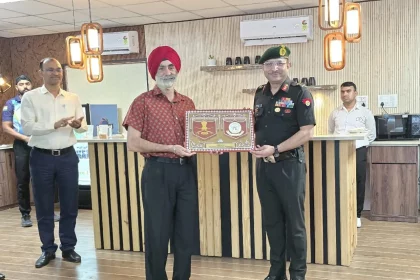 Lt Gen NS Sarna Getting Memento