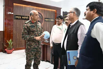 Lt Gen Neeraj Shukla Interacting
