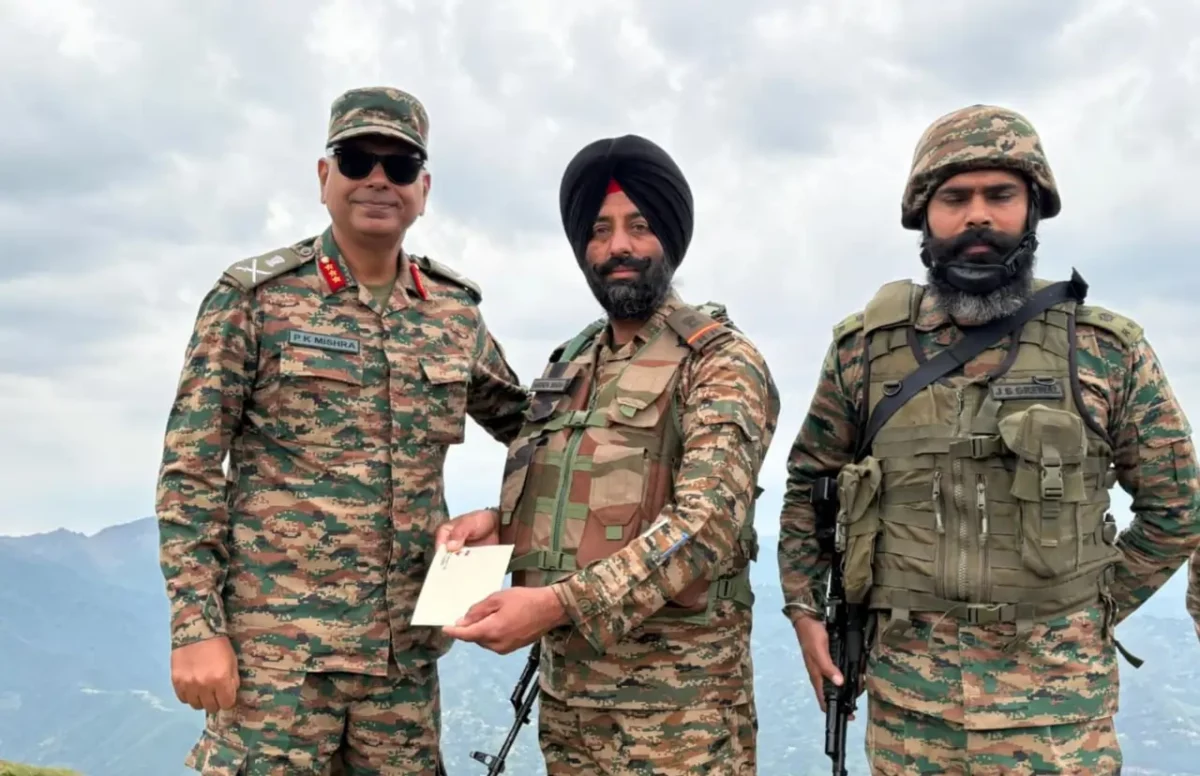 Lt Gen PK Mishra Commending 1