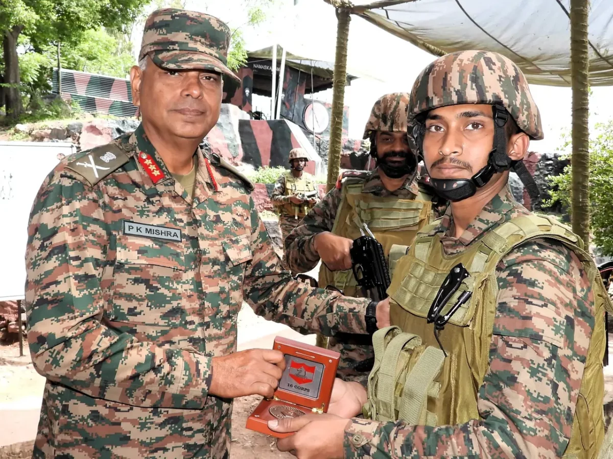 Lt Gen PK Mishra Commending