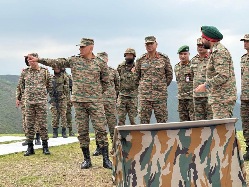 Lt Gen Pratik Sharma Reviewing