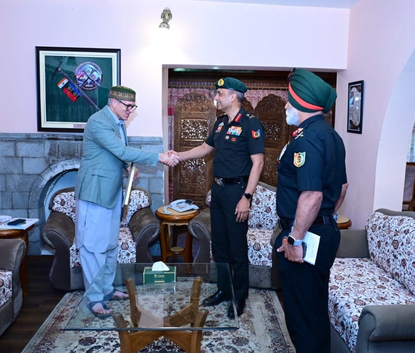 Lt Gen Vats Shaking Hands