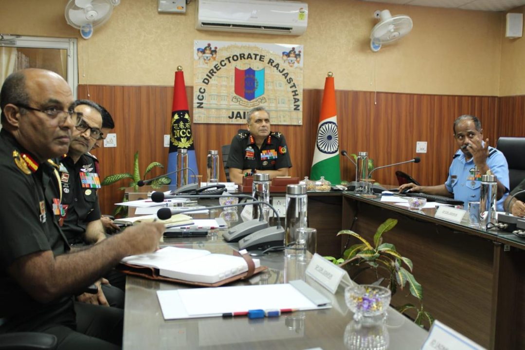Lt Gen Virendra Vats Reviewing