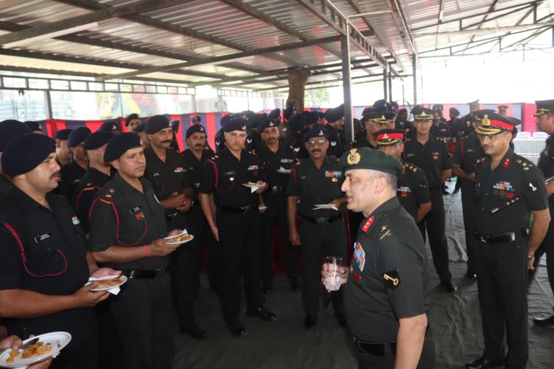 Maj Gen Amaresh Gunjan Interacting 1