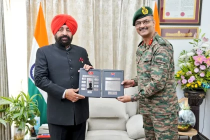 Maj Gen Manish Kumar with Lt Gen Gurmit Singh