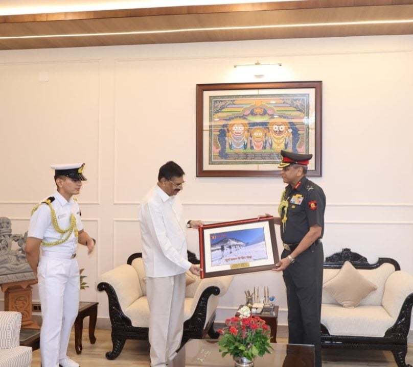 Memento Being Given 3