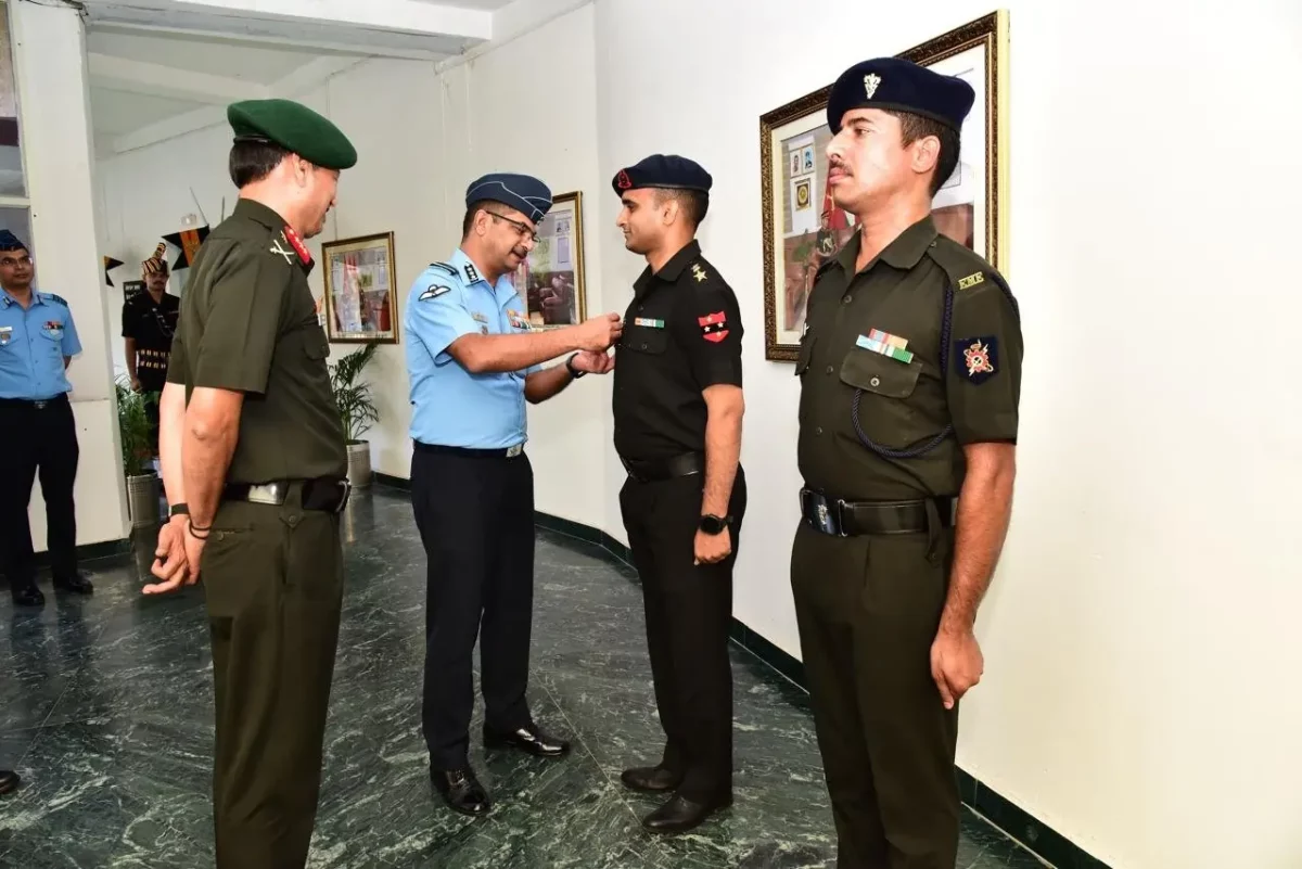 Officer Commending