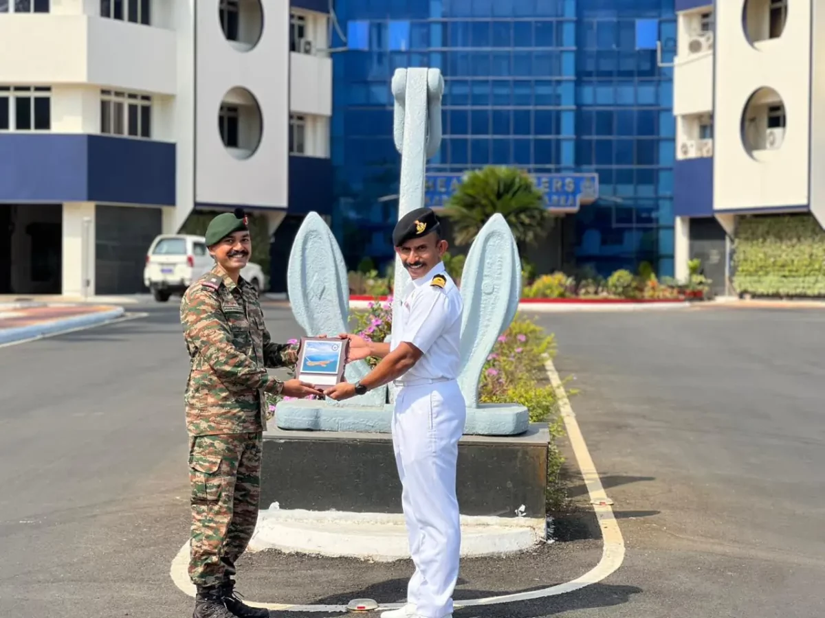 Officer Giving Award 1