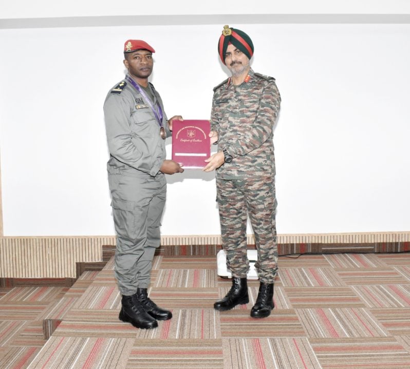 Officer Giving Award 2