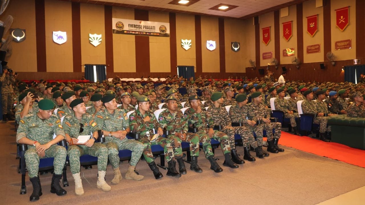 Officers Listening 1