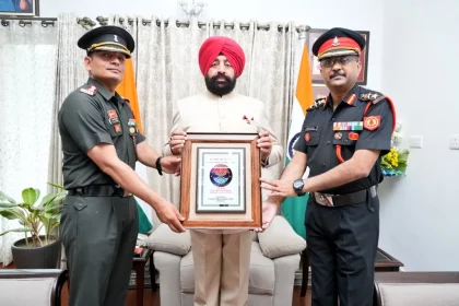 Officers with Lt Gen Gurmit Singh