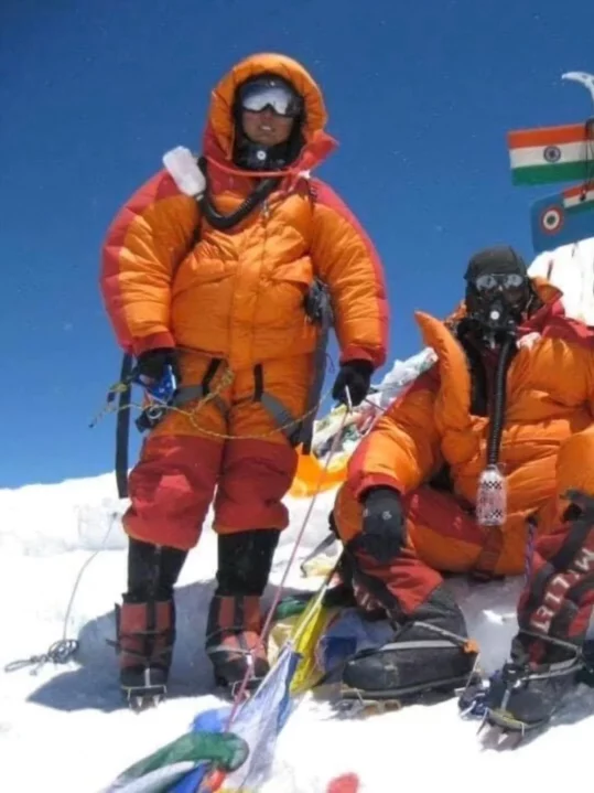 Squadron Leader Nivedita Choudhary Mt Everest