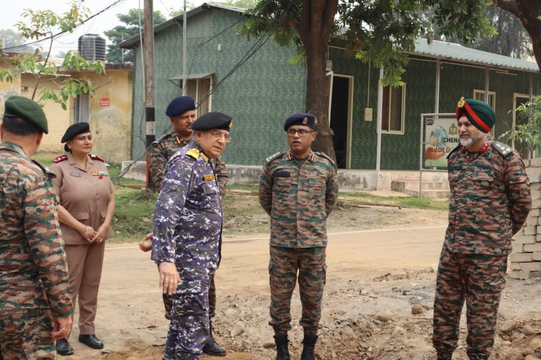 Surg VAdm Vivek Hande With Other Officers