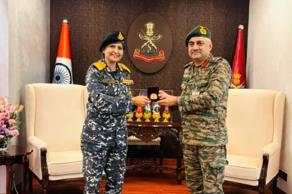Surg Vice Admiral Arti Sarin Giving Memento