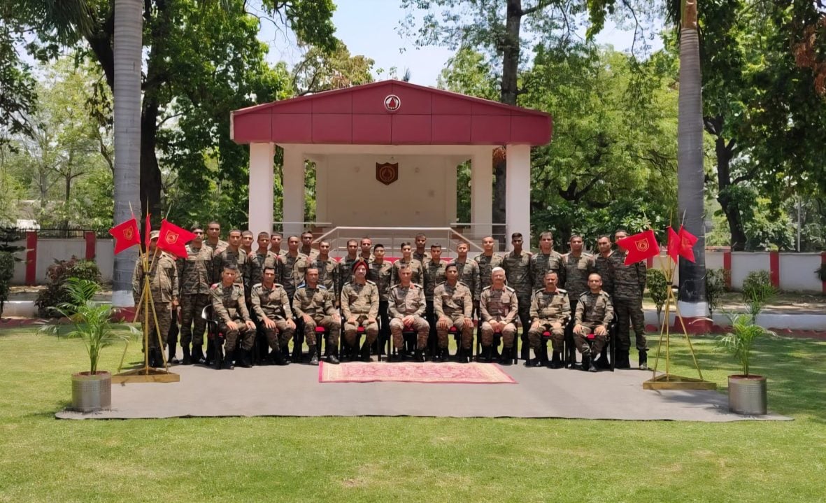 Group Photo of Officers 16