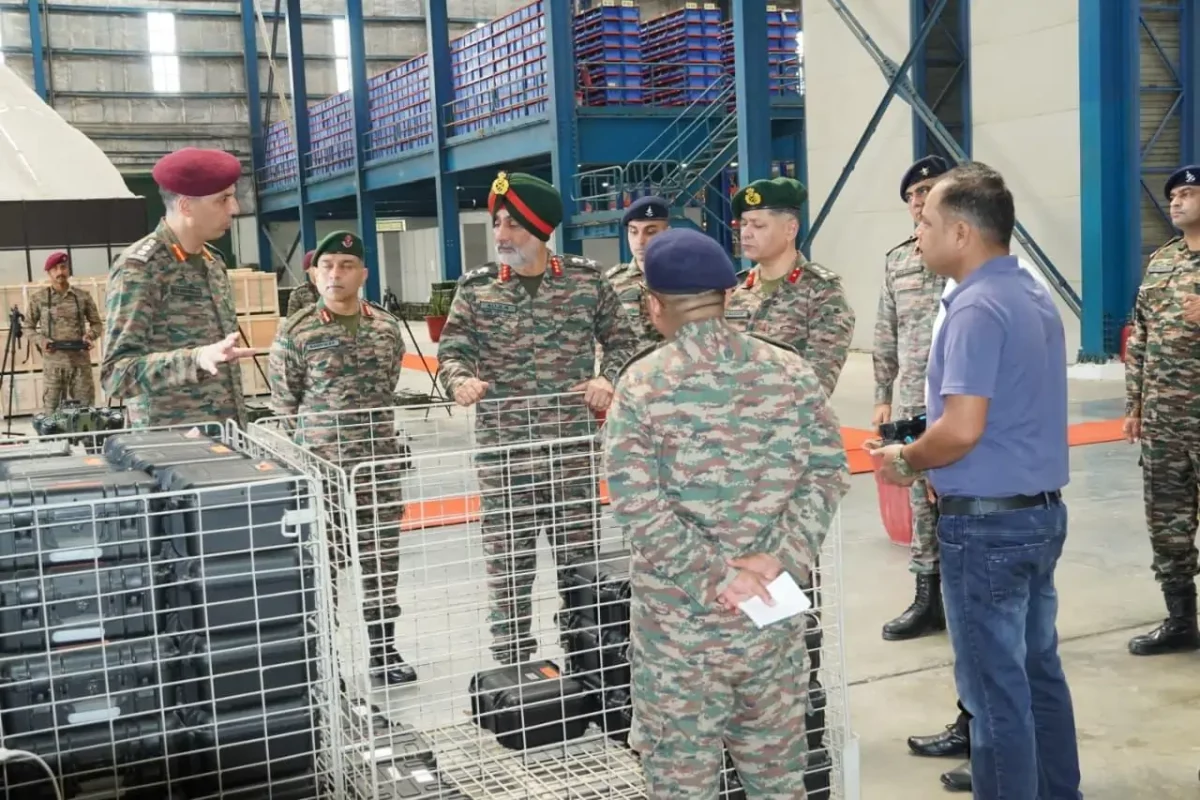 Lt Gen Amardeep Singh Aujla Reviewing Equipment