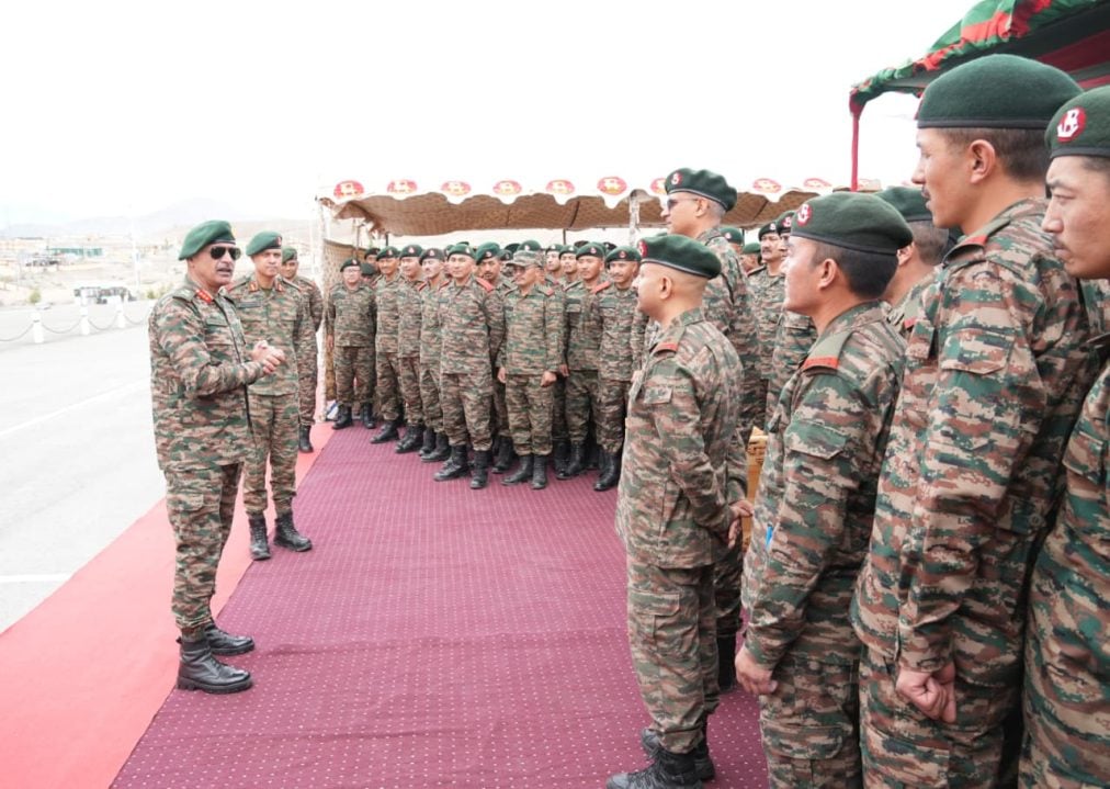 Lt Gen Bhalla Interacting