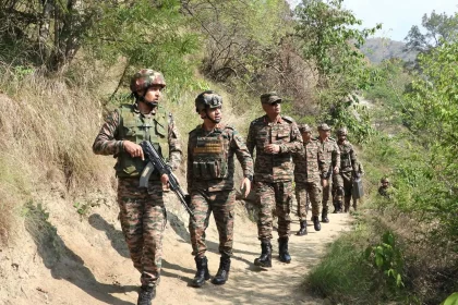 Lt Gen PK Mishra with Other Officers
