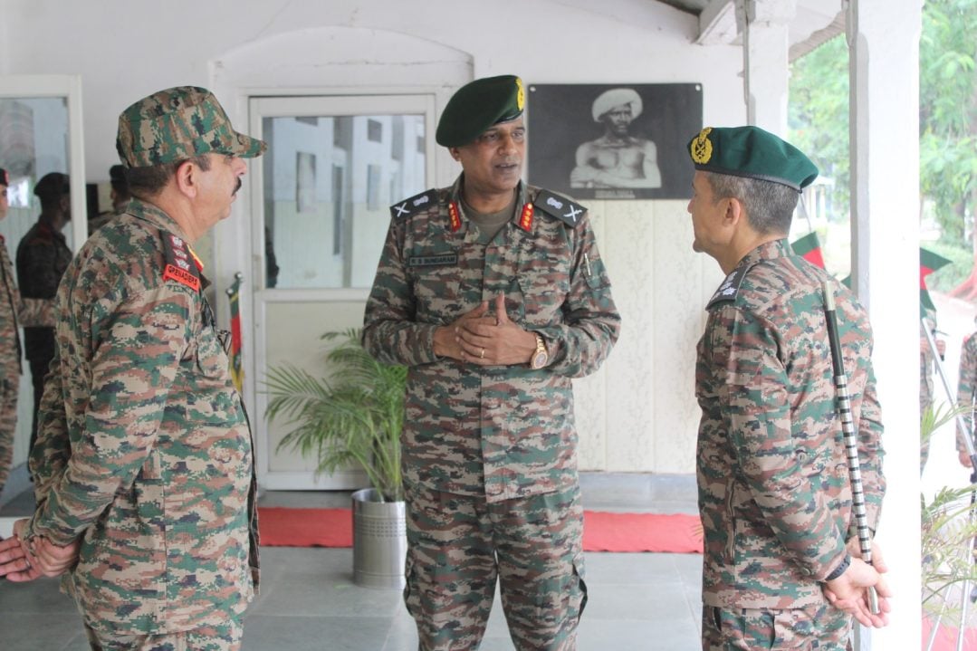 Lt Gen R. S. Sundaram Interacting