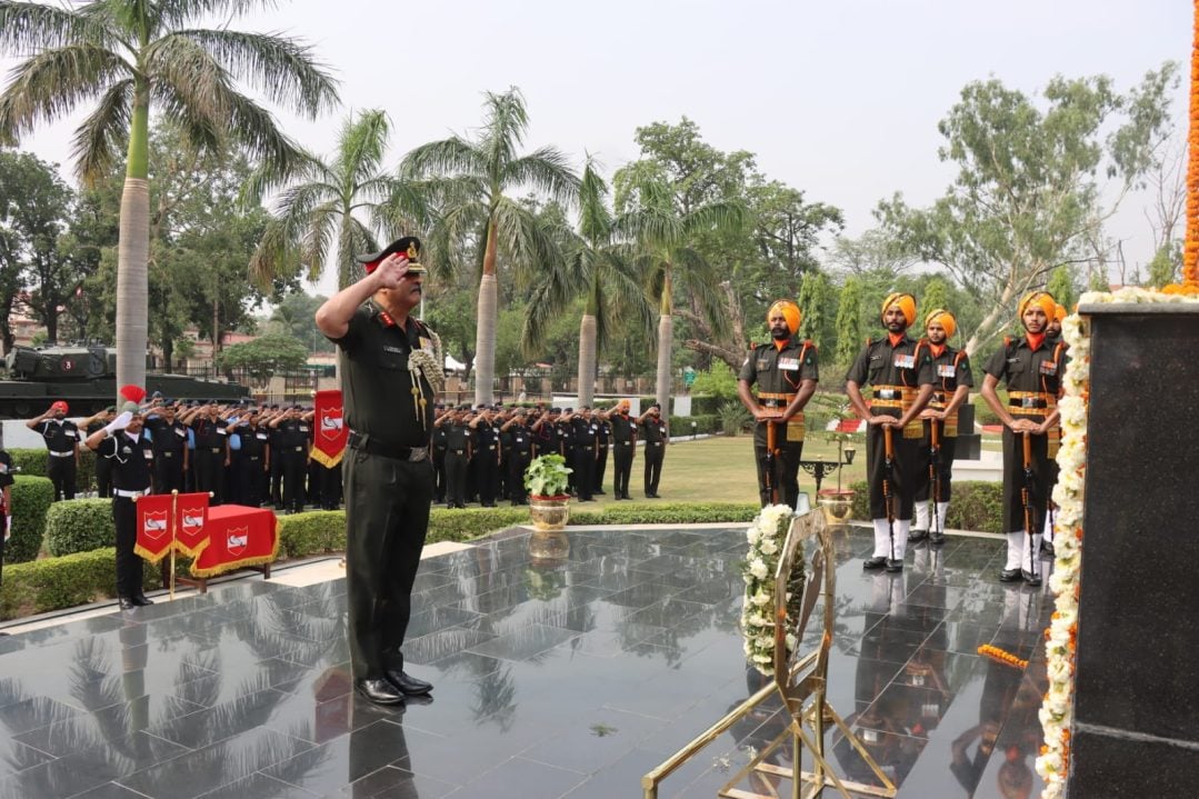 Lt Gen Rajesh Pushkar Saluting