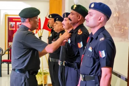 Lt Gen Sandeep Jain Commending Officers