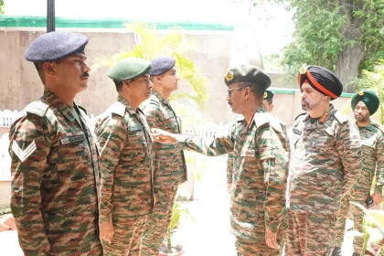 Lt Gen VMB Krishnan Commending 2
