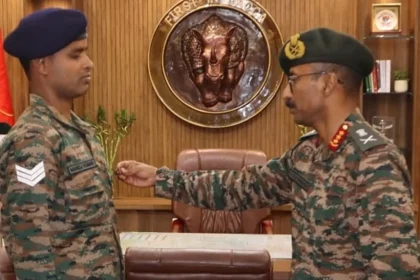 Lt Gen VMB Krishnan Commending