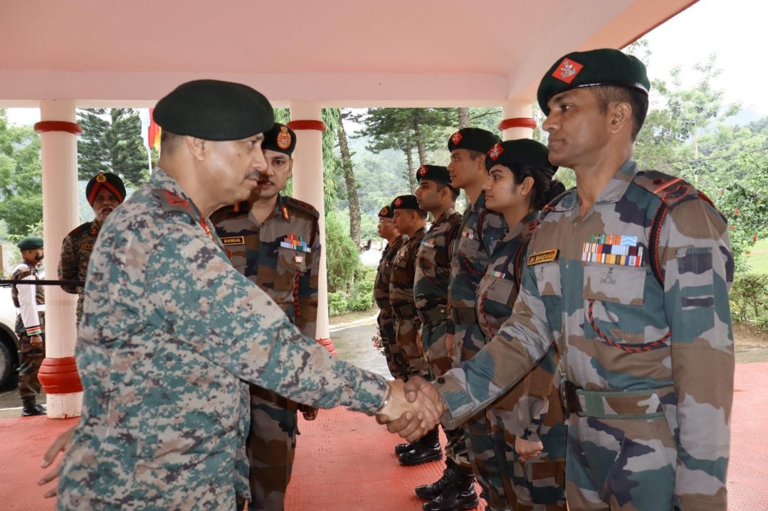 Lt Gen Vikas Lakhera Shaking Hands
