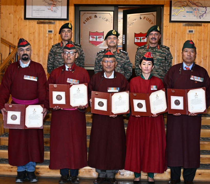 General Upendra Dwivedi Honours Five Ladakh Veterans with Veteran Achievers Award