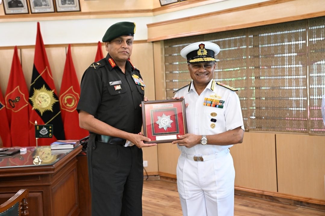 Admiral Krishna Swaminathan and Lt Gen Sengupta