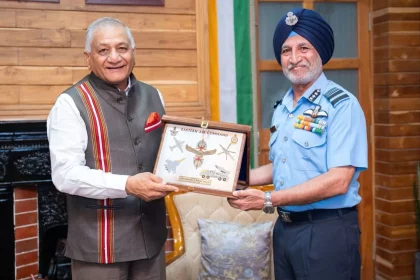 Air Mshl IS Walia and Gen VK Singh