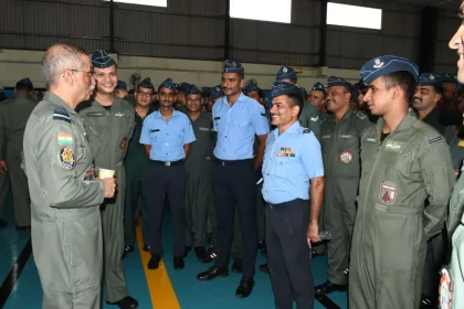 Air Mshl Tarun Chaudhry Interacting