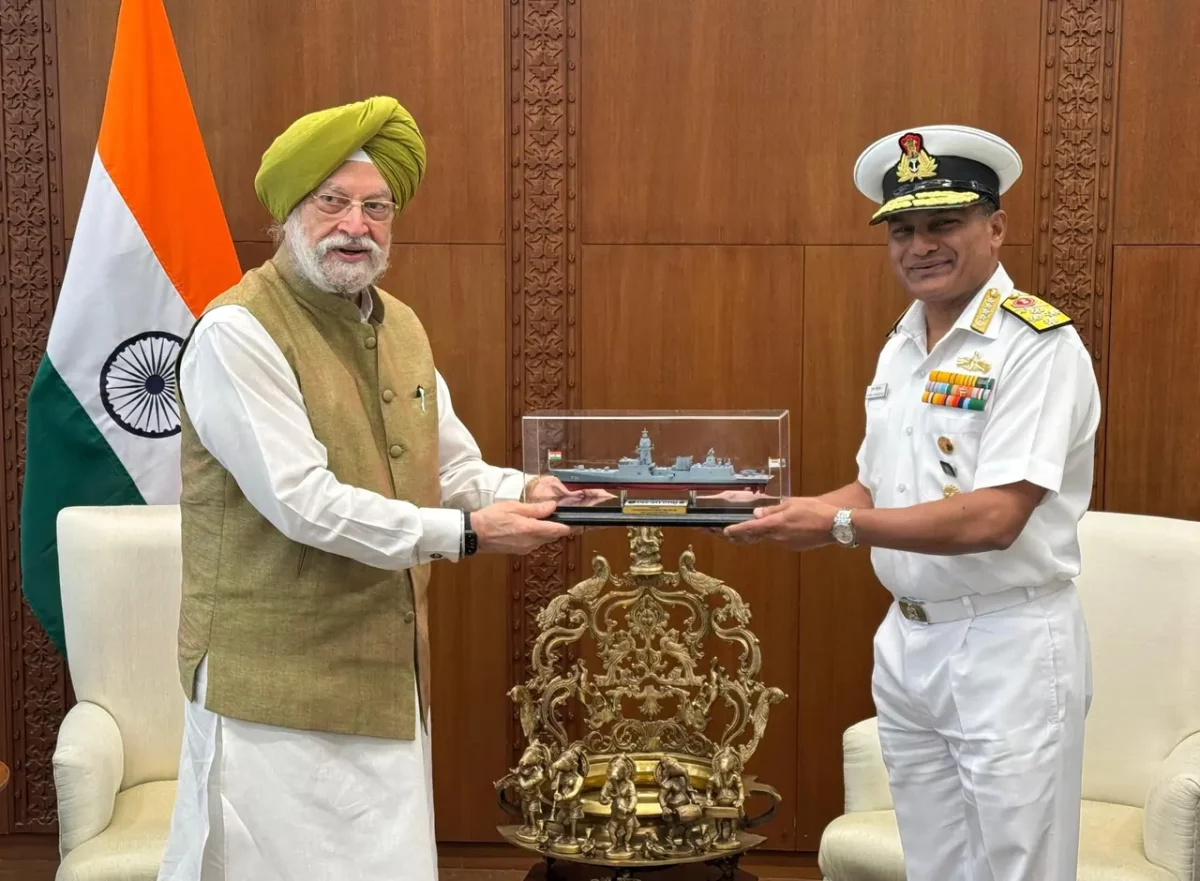 Hardeep Singh Puri and Admiral Krishna Swaminathan