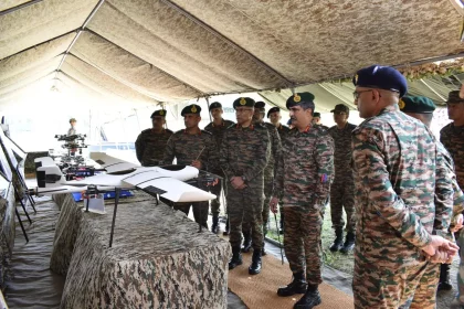 Lt Gen Rajesh Pushkar Reviewing