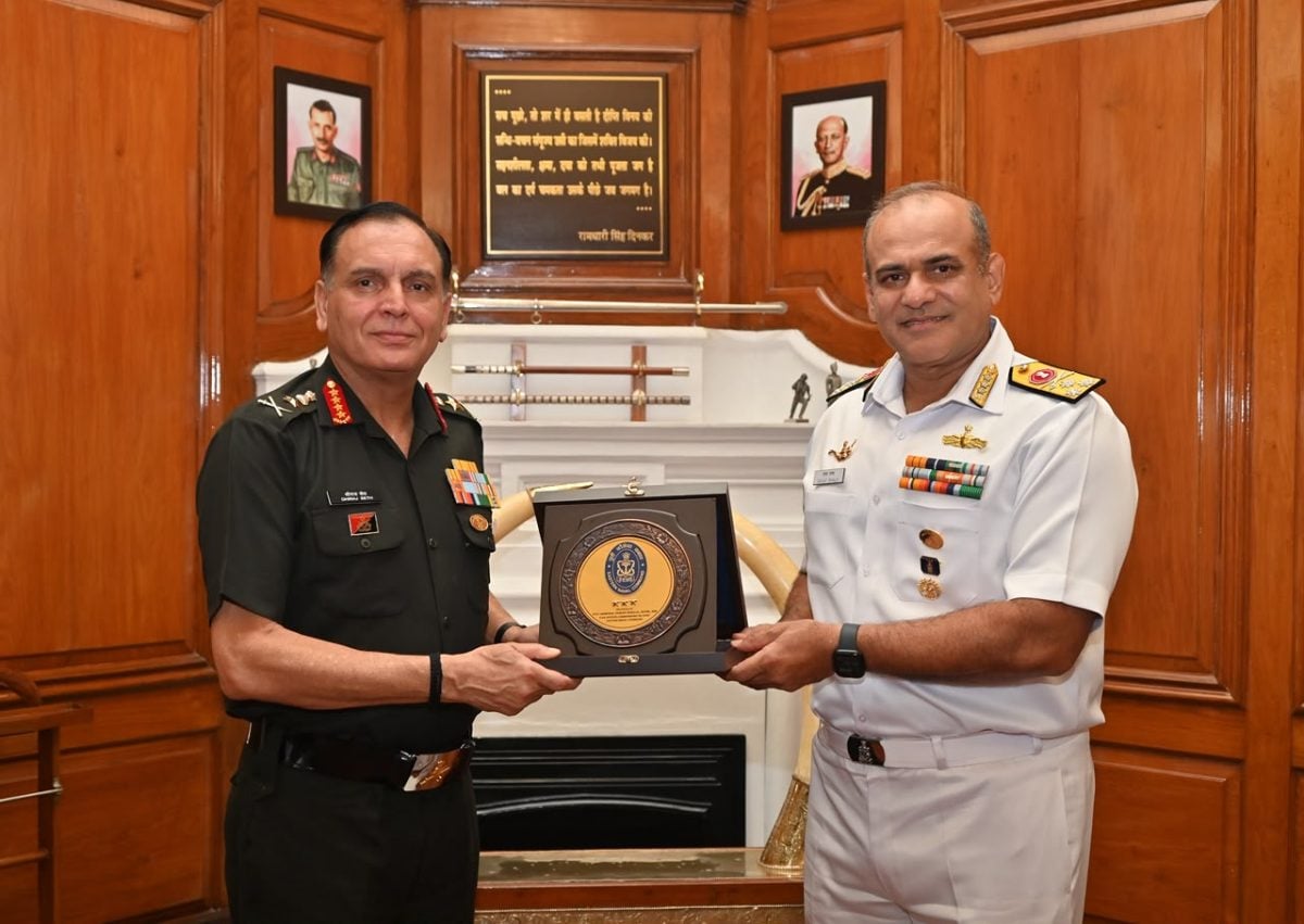 Vice Admiral Sanjay Bhalla Calls on Army Chief General Dhiraj Seth to Strengthen Joint Operational Preparedness