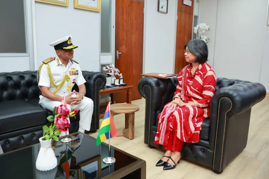 Adm Krishna Swaminathan Interacting