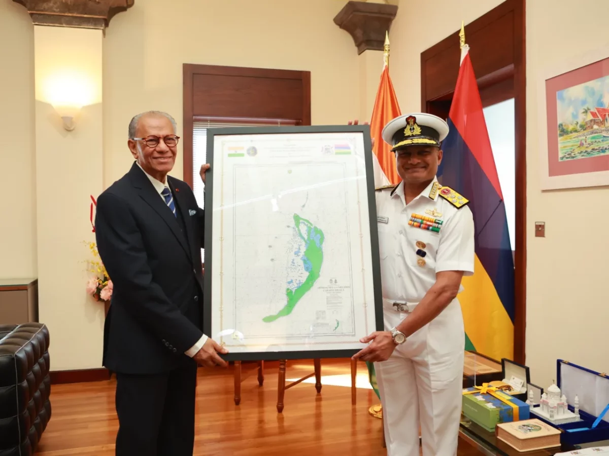 Adm Krishna Swaminathan and Dr Navinchandra Ramgoolam