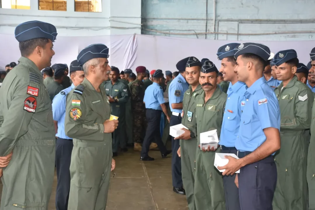 Air Mshl Tarun Chaudhry Interacting