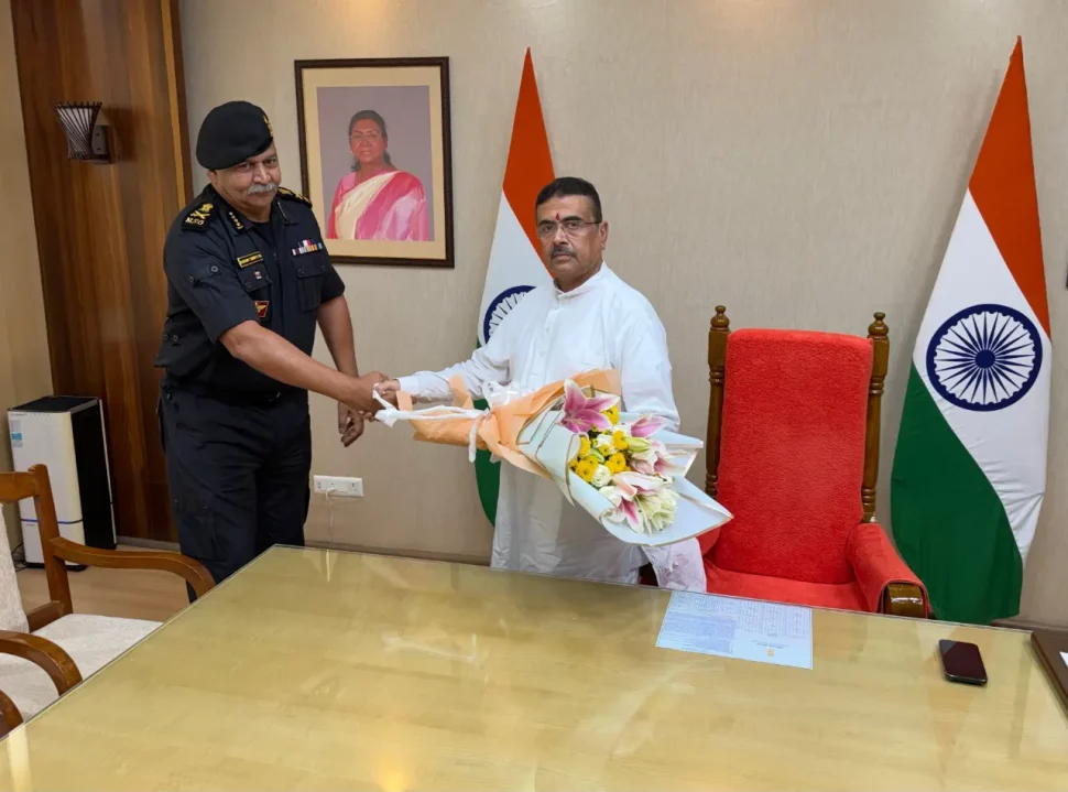 General Bhrigu Srinivasan Shaking Hand with CM of Bengal