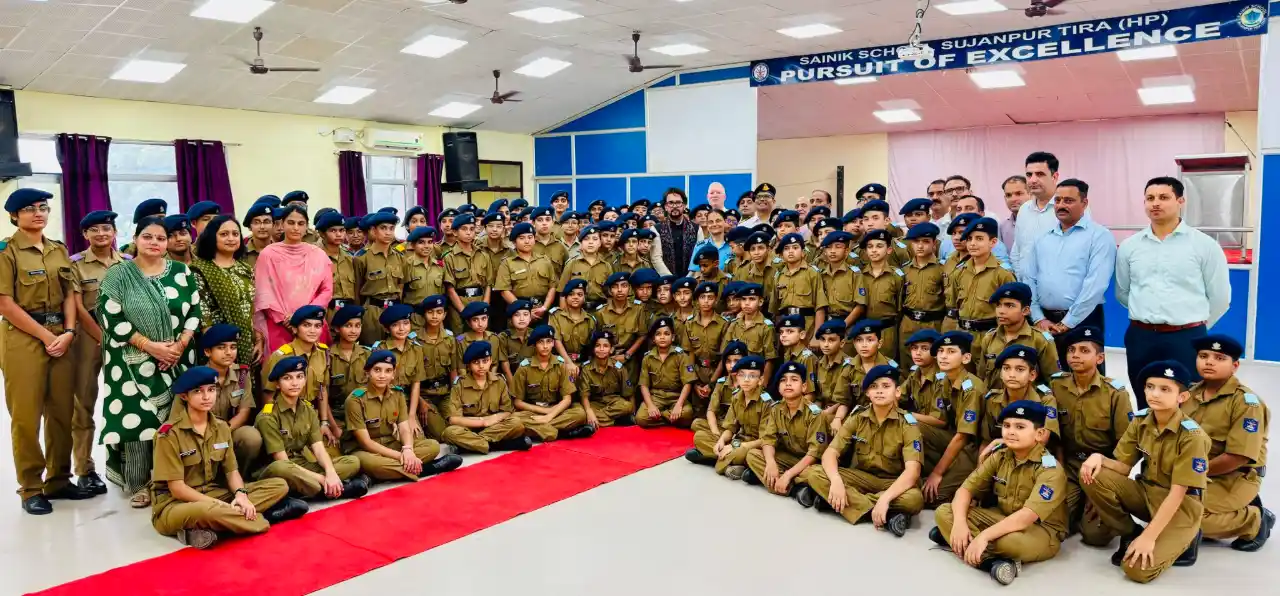 Group Photo 8