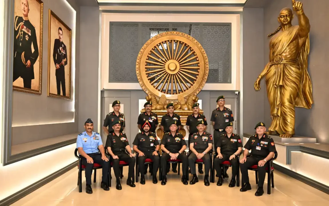 Group Photo of Officers 21
