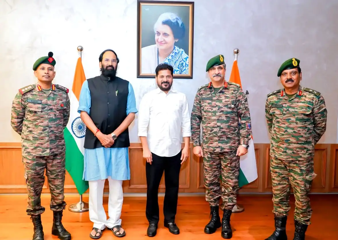 Group Photo of Officers 30