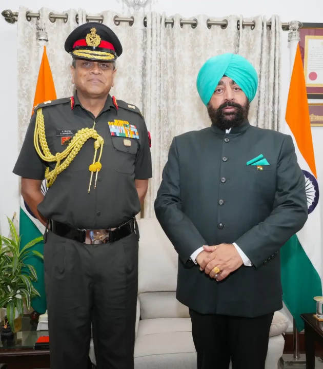 Lt Gen Anindya Sengupta and Lt Gen Gurmit Singh