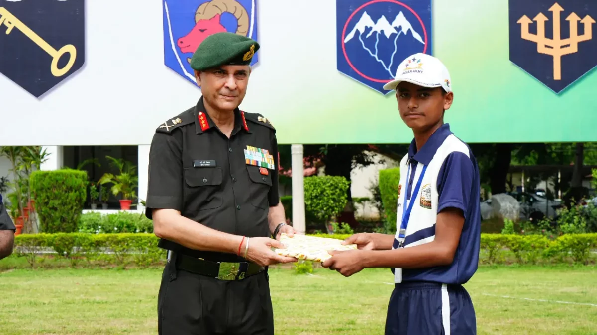 Lt Gen DG Misra Inspires Border Village Youth During National Integration Tour in Bareilly
