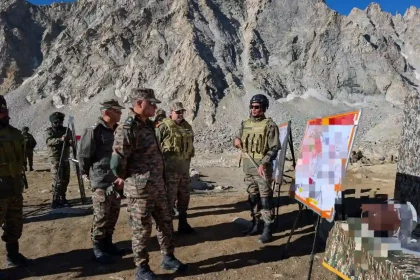 Lt Gen Madanraj Pande Reviewing