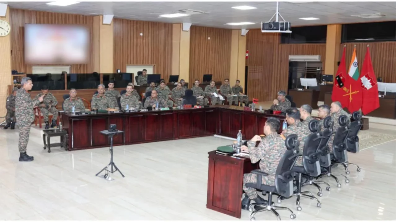 Lt Gen Rajesh Pushkar and Other Officers