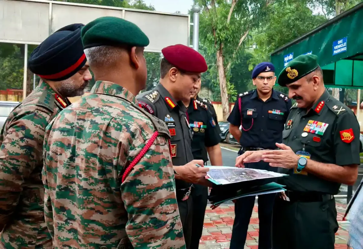 Lt Gen Rajesh Sethi Reviews Healthcare Facilities at ECHS Polyclinic Shakurbasti